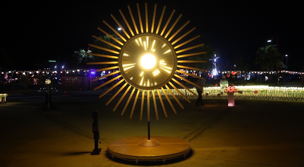 The Poetry of Sunlight-Solar Disc